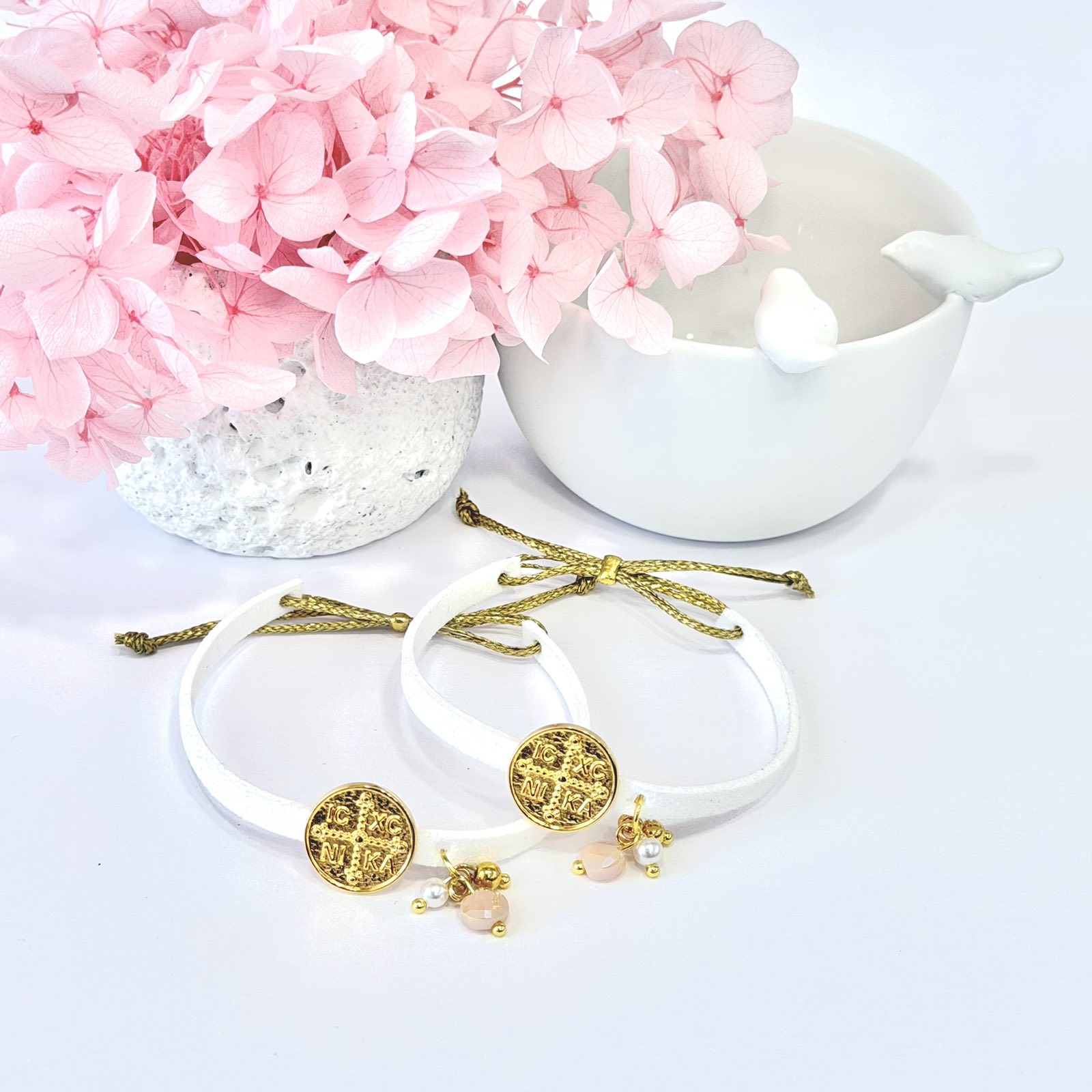 GP.25 Βραχιόλι σουέτ αυξομείωσης με κρυσταλάκια και κωνσταντινάτο 24Κ.(το προιον έχει κωνσταντινάτο 24Κ δικής μας αποκλειστικότητας.)